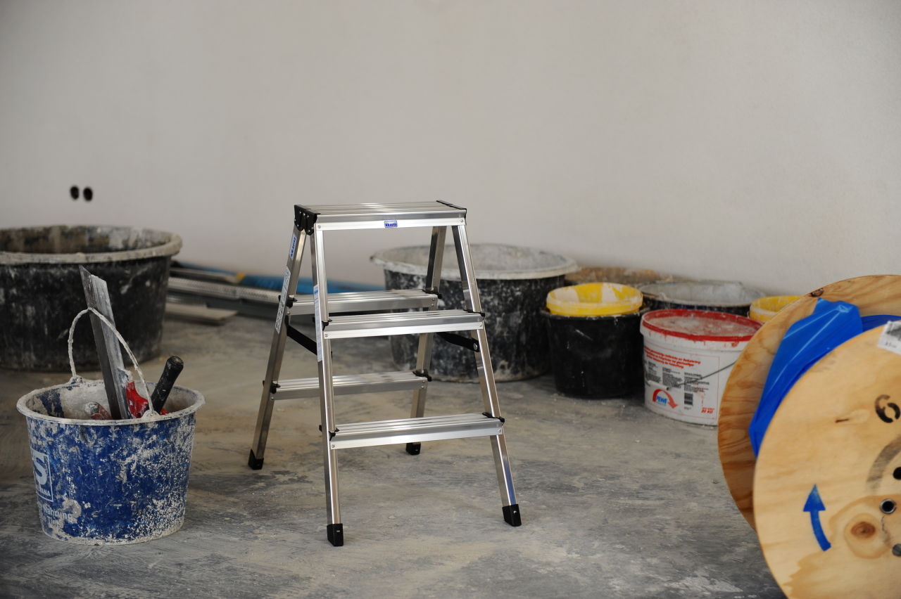 Dopplo Double-sided Standing step ladder 2x3 steps (01-120397) - Image 5